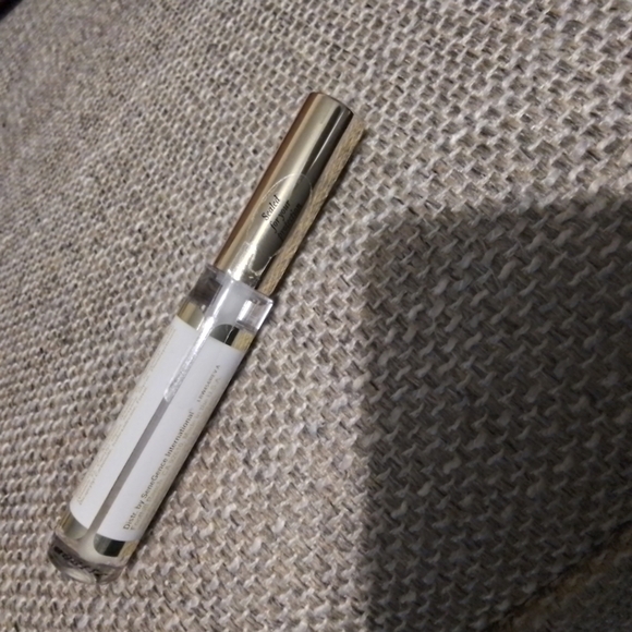 LipSense Ooops!™ Lip Color Remover - Picture 3 of 5